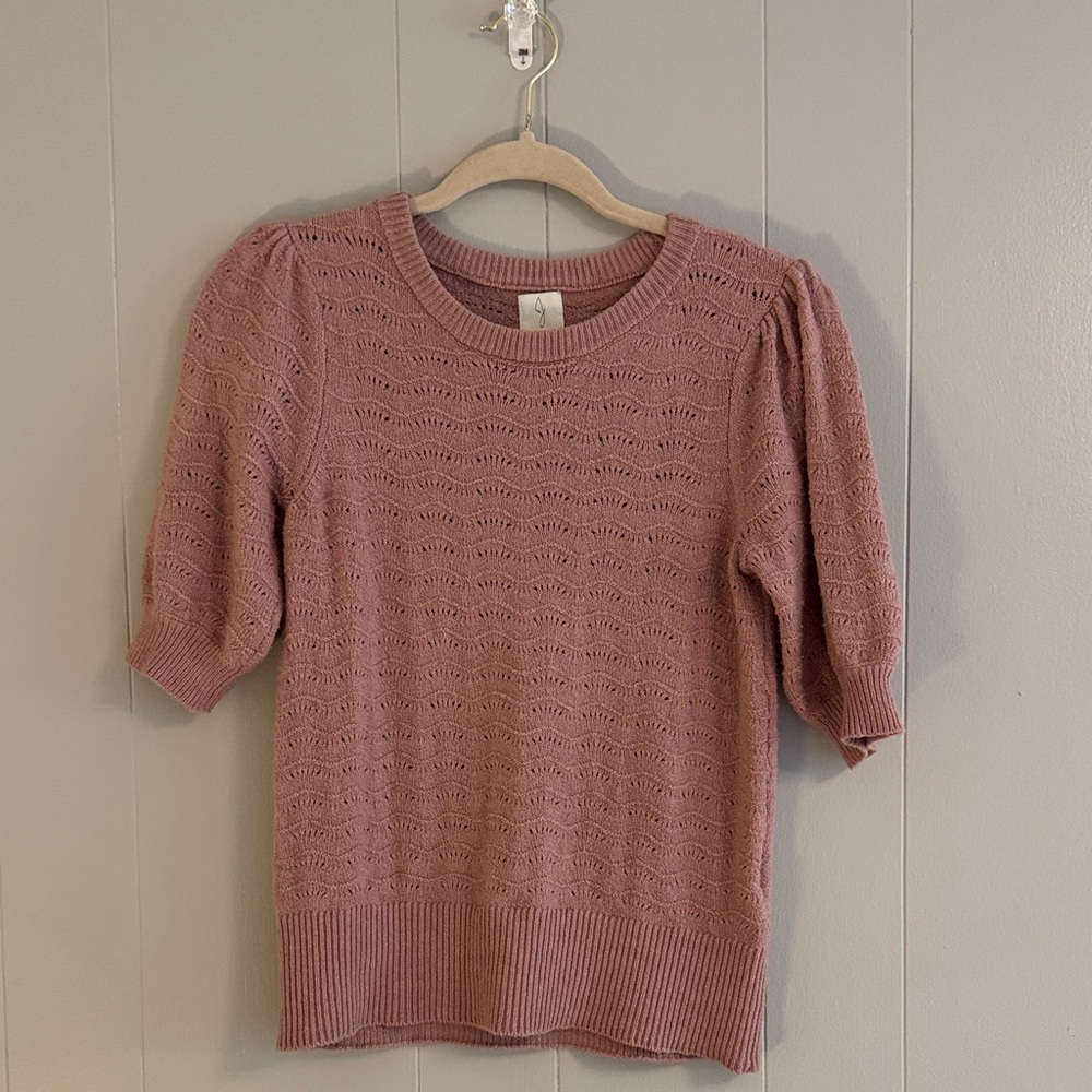 Women’s Joie from Anthropologie Pink short puff sleeve sweater size small